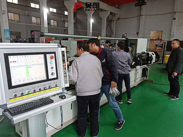 雙頭線材折彎機(jī) 雙頭線材折彎機(jī)